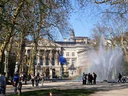 Parc de Bruxelles, Palais de la Nation